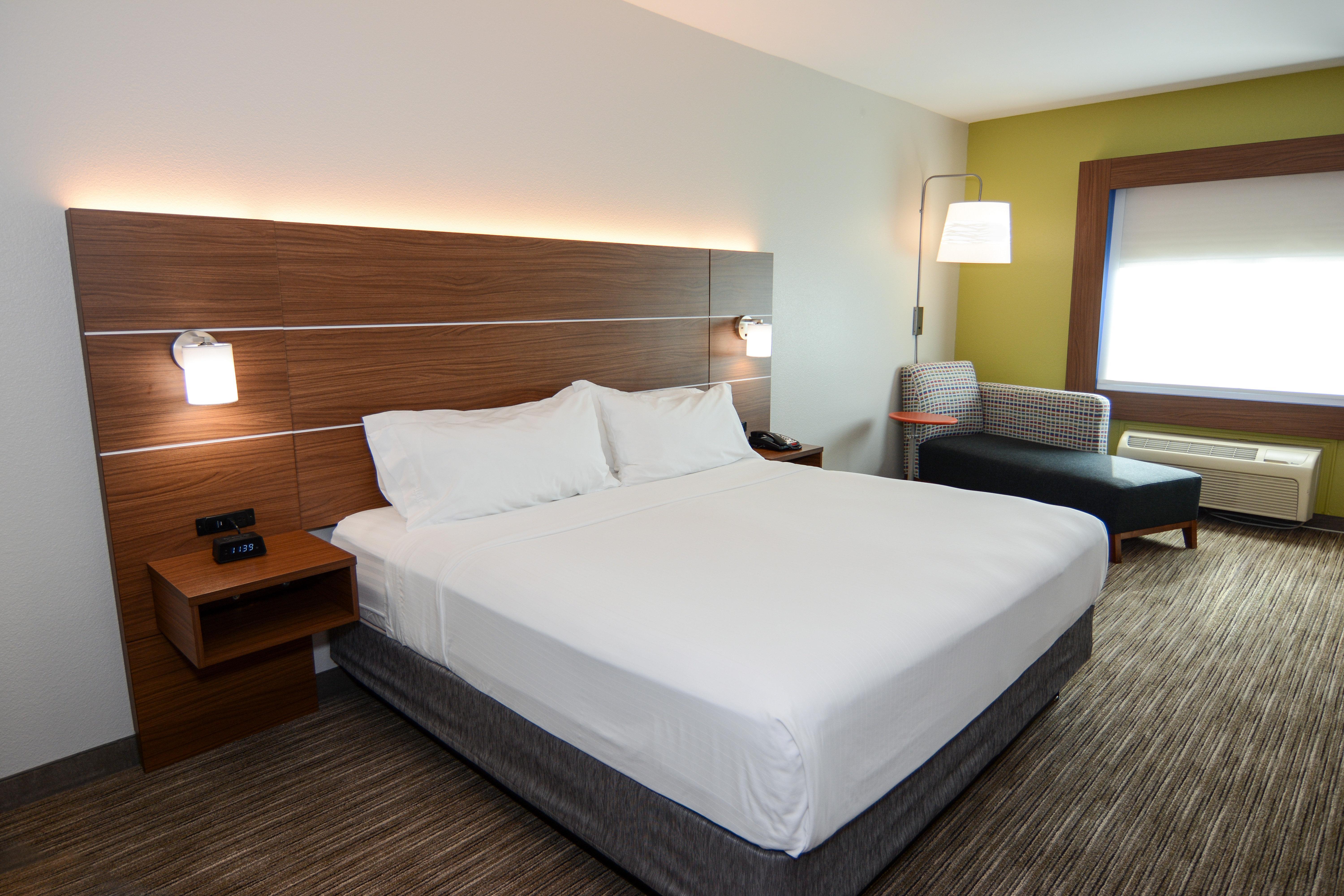 Holiday Inn Express Hotel & Suites New Boston By Ihg Exterior photo